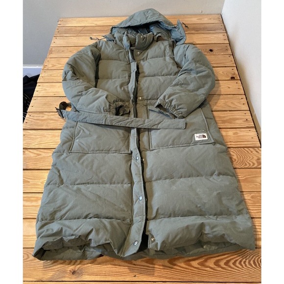 The North Face Green Puffer Jacket - Picture 1 of 10